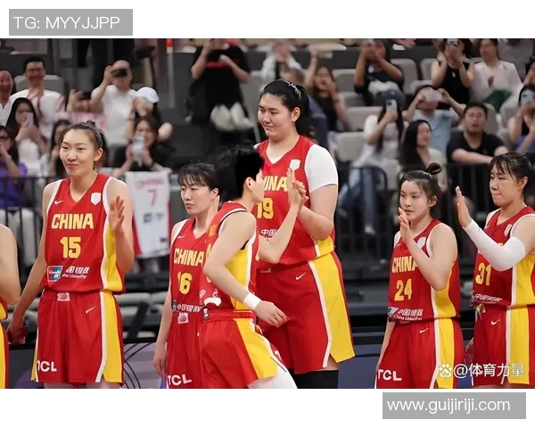 沈阳女篮与广东女篮激战正酣谁能在赛场上笑到最后